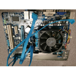 Gigabyte GA-A55M-DS2 Motherboard, IO Shield and AMD A4-3300 CPU @ 2.5gHz Gigabyte GA-A55M-DS2 Motherboard, IO Shield and AMD A4-3300 CPU @ 2.5gHz